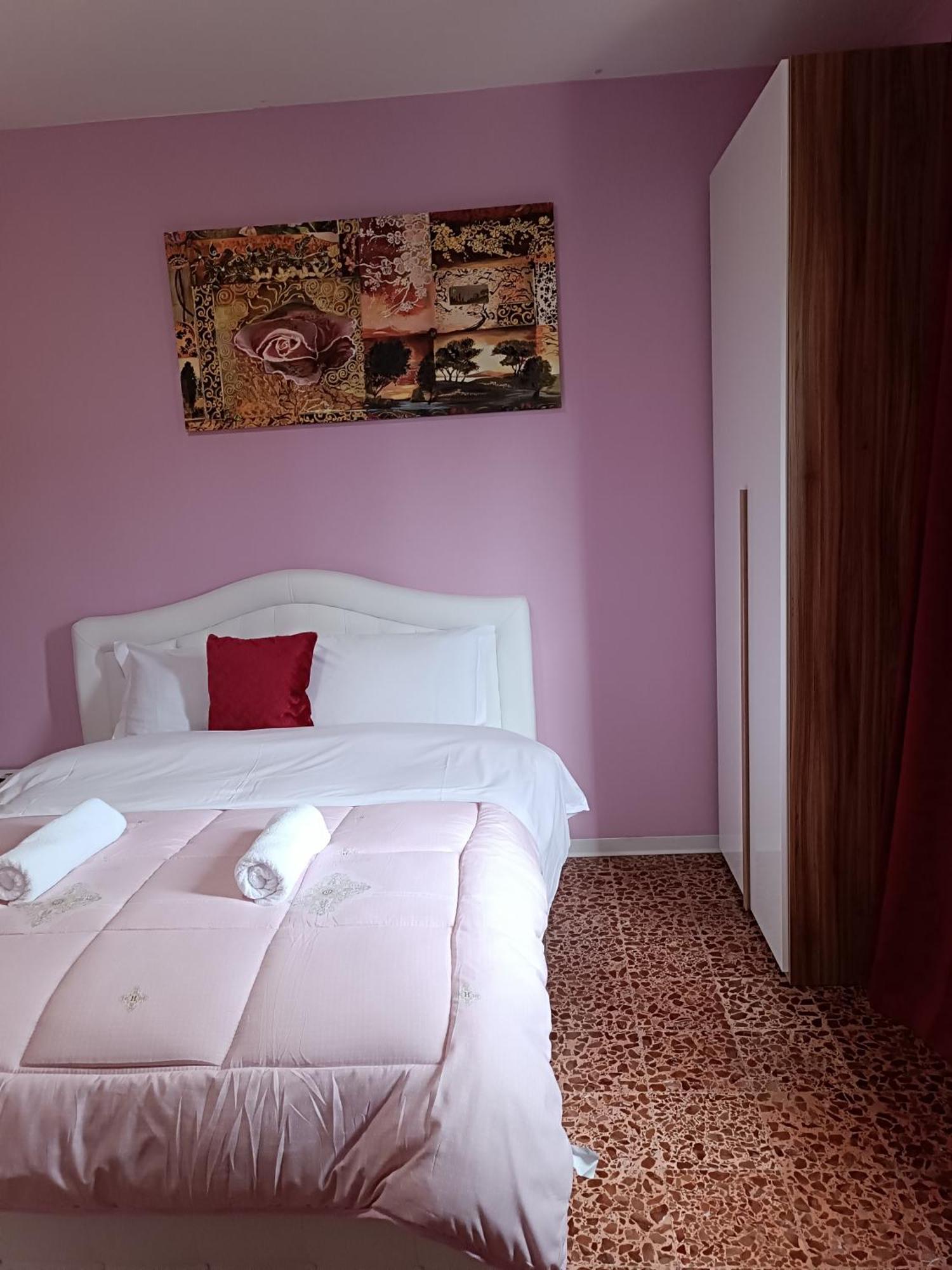 Locazione Turistica 2 Bed and Breakfast Tessera Buitenkant foto